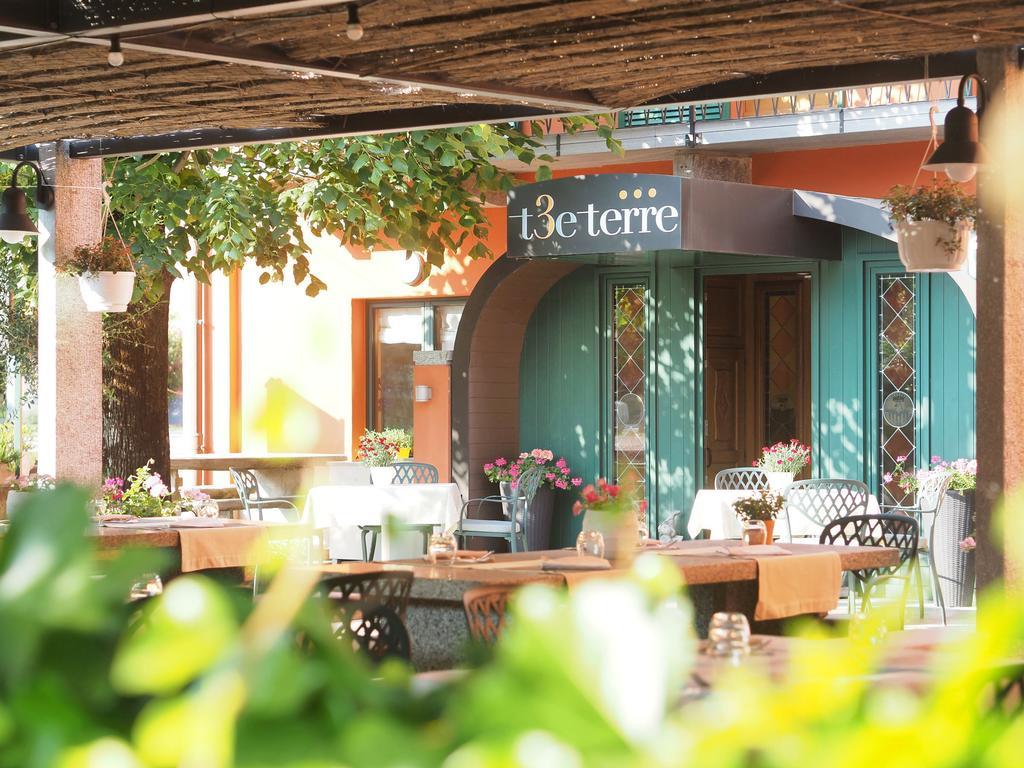 Ristorante Charme Hotel Tre Terre Ponte Brolla Buitenkant foto