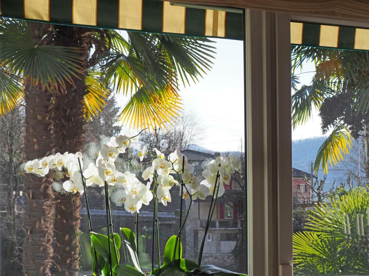 Ristorante Charme Hotel Tre Terre Ponte Brolla Buitenkant foto